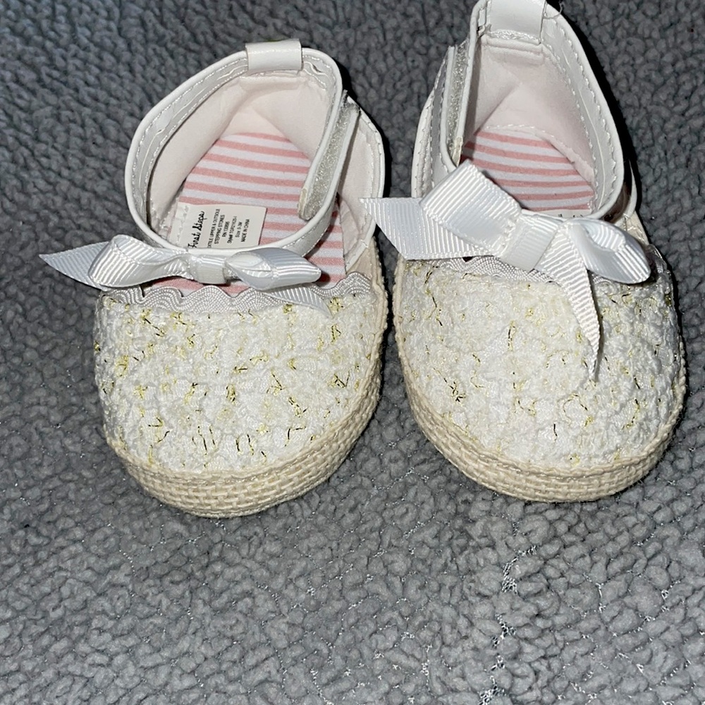 My child doesn’t fit in them (never worn)